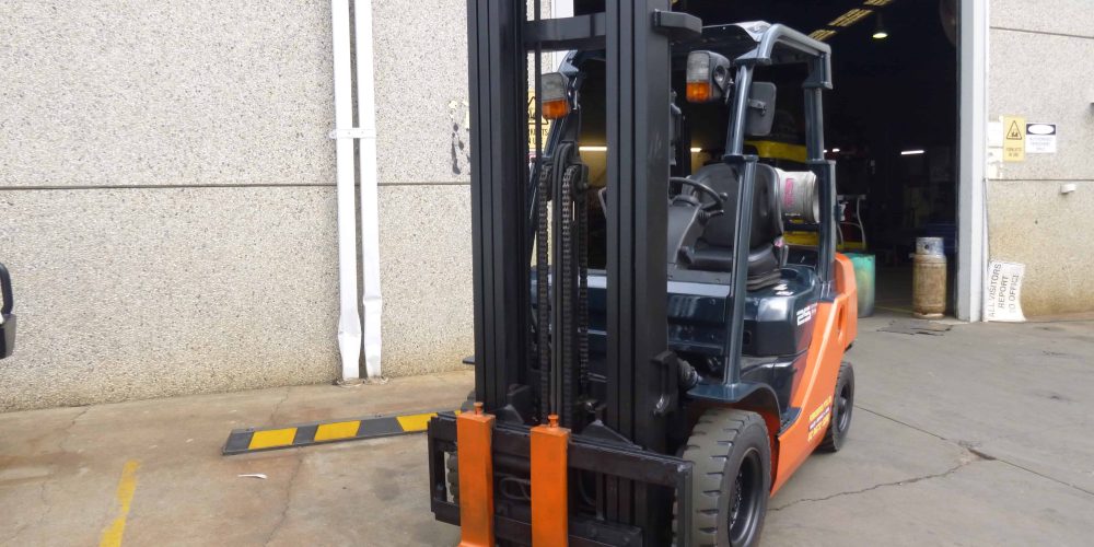 Used Toyota LPG High Reach Forklift